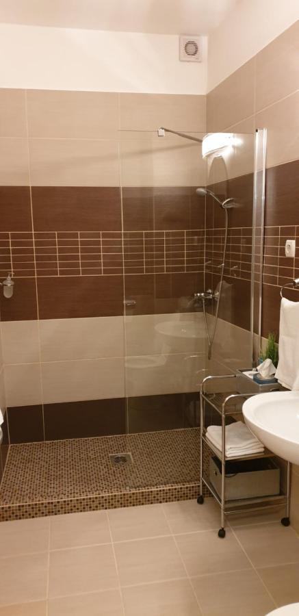 Grand Paradise Apartman Miszkolc Zewnętrze zdjęcie